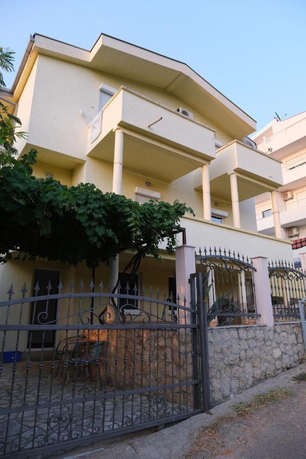 Apartments Jasmina ウトイェハ エクステリア 写真